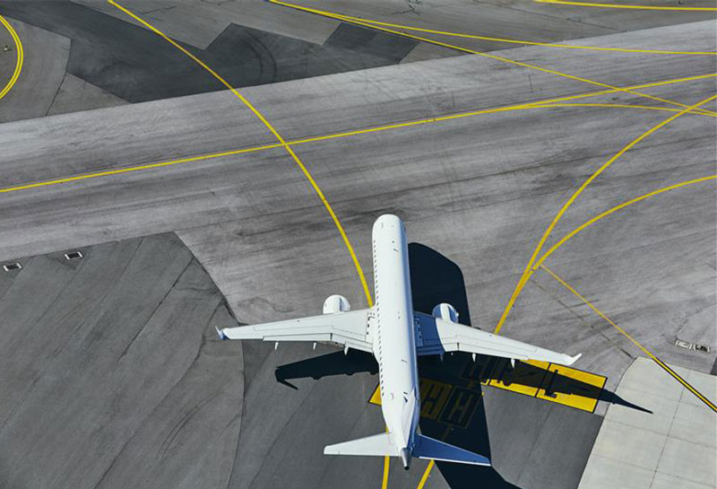 Is Commercial Aviation Cruising or Climbing?