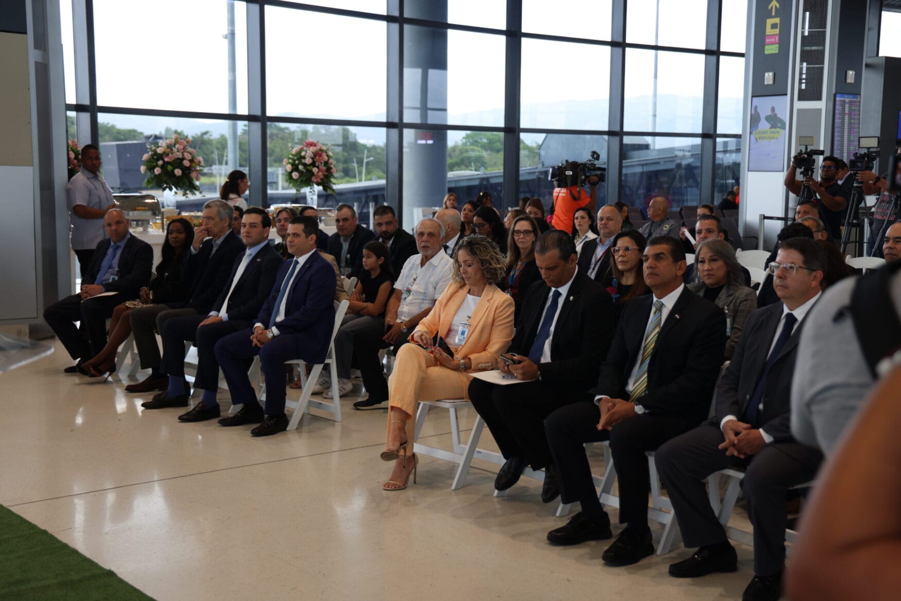 The presentation to the team at Aeropuerto Internacional de Tocumen Panamá